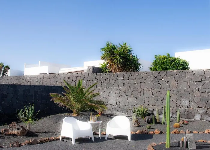 El Jardín De Juanita - Playa Blanca (Lanzarote)